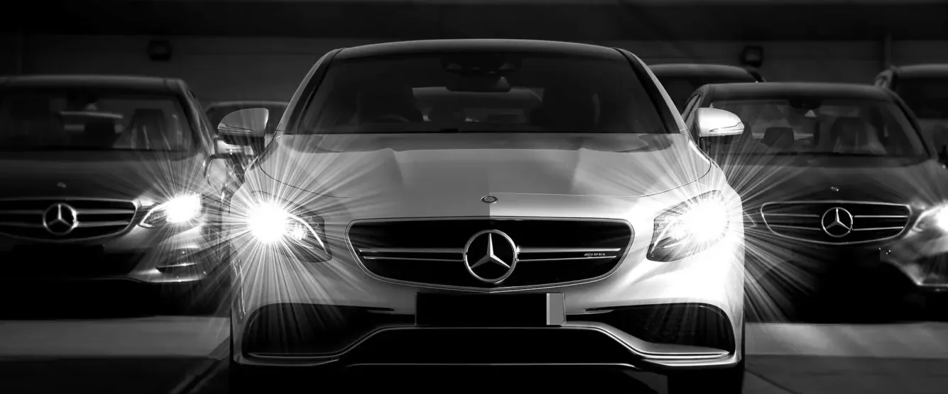 Mercedes benz 3 Stück mit Licht am Fahren